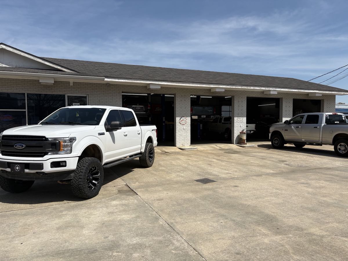 Littlejohn Auto Repair shop in Rome, GA